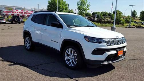 2022 Jeep Compass Latitude Lux