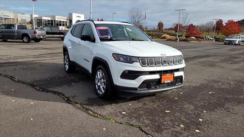 2022 Jeep Compass Latitude Lux