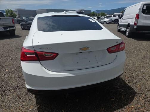Summit White 2023 Chevrolet Malibu LT