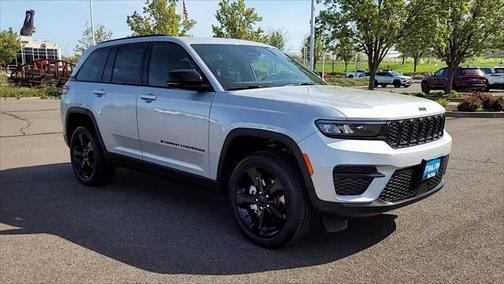 2025 Jeep Grand Cherokee Altitude