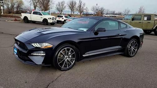 2021 Ford Mustang EcoBoost