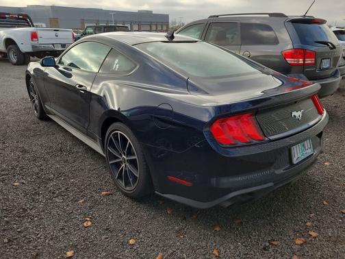 2021 Ford Mustang EcoBoost
