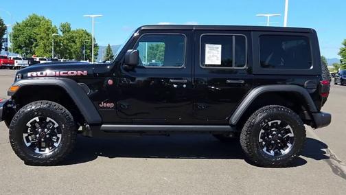 Black Clearcoat 2026 Jeep Wrangler Rubicon
