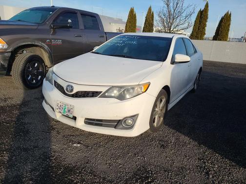 2014 Toyota Camry SE