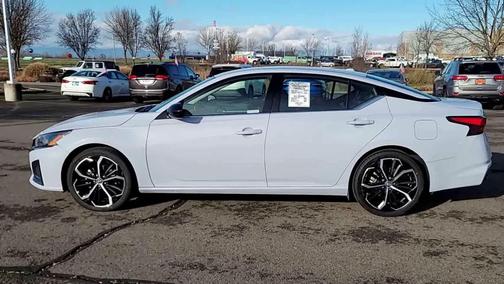 2023 Nissan Altima 2.5 SR