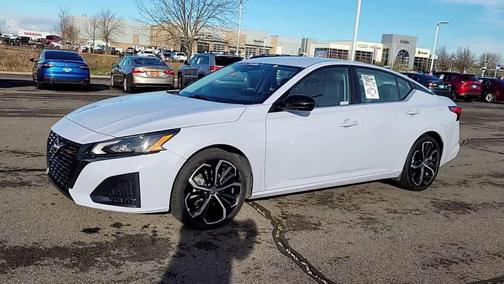 2023 Nissan Altima 2.5 SR