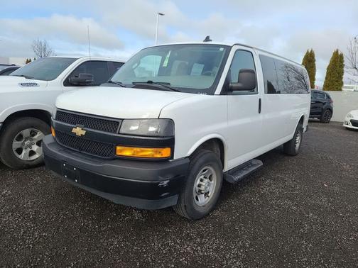 2023 Chevrolet Express 3500 LS