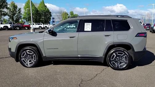 Sting-Gray Clearcoat 2026 Jeep Cherokee Limited