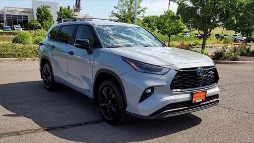 2024 Toyota Highlander Hybrid XLE