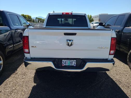 2019 RAM 1500 SLT