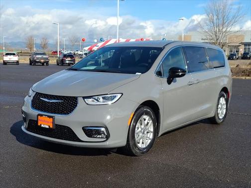 2025 Chrysler Pacifica L