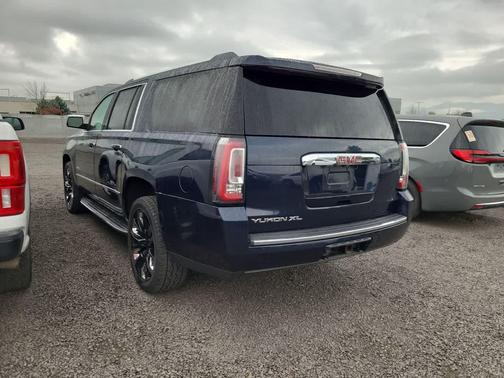 2017 GMC Yukon XL Denali