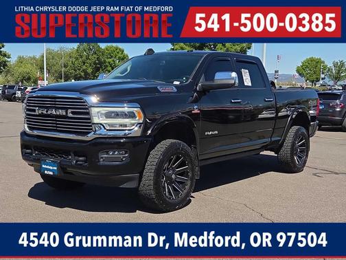 Diamond Black Crystal Pearlcoat 2020 RAM 2500 Laramie