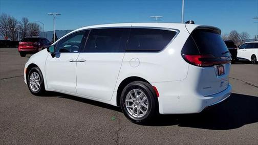 2025 Chrysler Pacifica L
