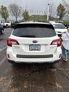 Crystal White Pearl 2017 Subaru Outback 2.5i Limited