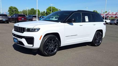 Bright White Clearcoat 2026 Jeep Grand Cherokee Summit
