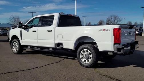 2023 Ford F-350 XLT