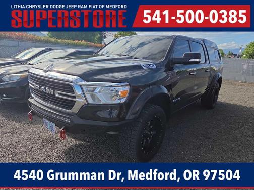 Diamond Black Crystal Pearlcoat 2019 RAM 1500 Big Horn