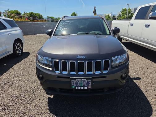 Granite Crystal Metallic Clearcoat 2014 Jeep Compass Sport