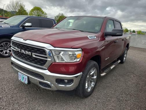 Delmonico Red Pearlcoat 2023 RAM 1500 Big Horn/Lone Star