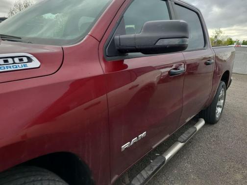 Delmonico Red Pearlcoat 2023 RAM 1500 Big Horn/Lone Star