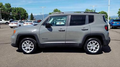2022 Jeep Renegade Latitude
