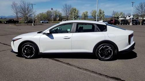 Snow White Pearl 2025 Kia K4 EX