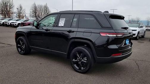 2025 Jeep Grand Cherokee Altitude