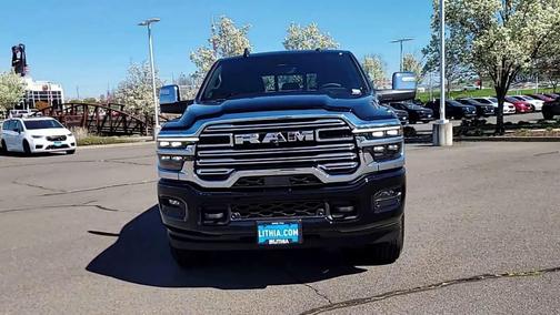 Diamond Black Crystal Pearlcoat 2026 RAM 2500 Laramie