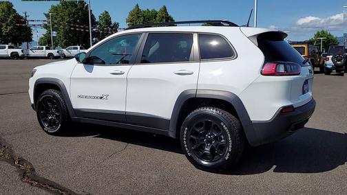 2022 Jeep Cherokee X
