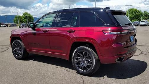 2025 Jeep Grand Cherokee Summit
