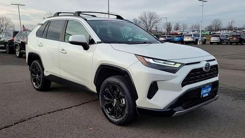 2022 Toyota RAV4 Hybrid SE