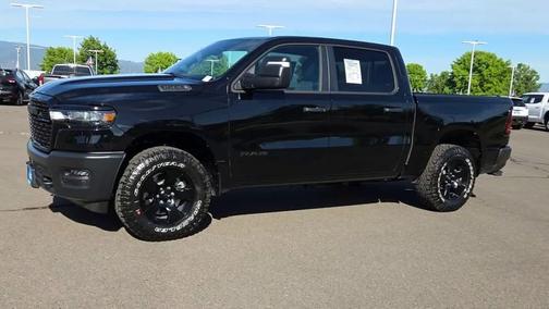 Diamond Black Crystal Pearlcoat 2026 RAM 1500 Warlock