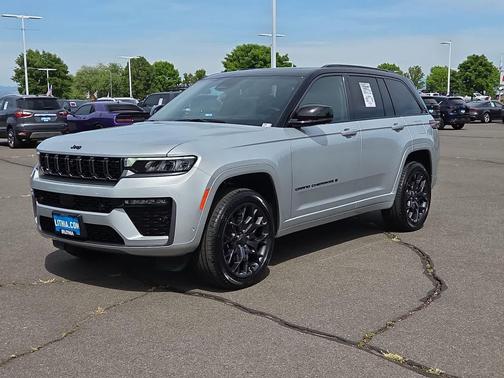 silver zynith 2026 Jeep Grand Cherokee Summit