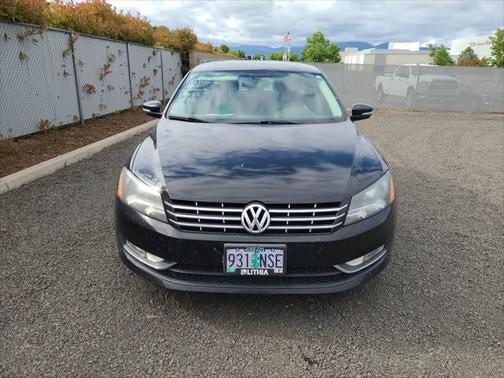 2013 Volkswagen Passat 2.5 SEL Premium