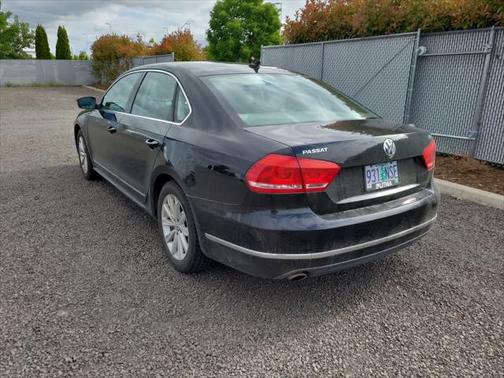 2013 Volkswagen Passat 2.5 SEL Premium