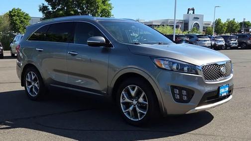 Titanium Silver 2016 Kia Sorento SXL