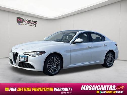 Trofeo White Tri-Coat 2019 Alfa Romeo Giulia Ti Lusso
