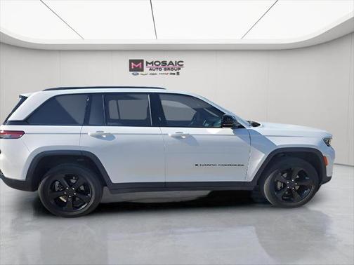 2024 Jeep Grand Cherokee Altitude