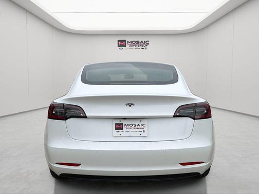 Pearl White Multi-Coat 2019 Tesla Model 3 Standard Range Plus