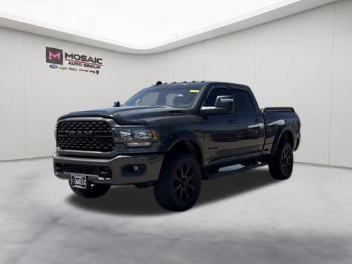 Granite Crystal Metallic Clearcoat 2023 RAM 2500 Big Horn Crew Cab 4x4 6'4' Box