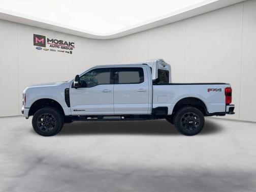 Oxford White 2024 Ford F-350 Lariat
