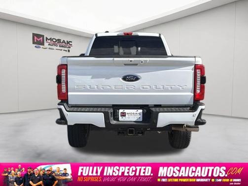 Oxford White 2024 Ford F-350 Lariat