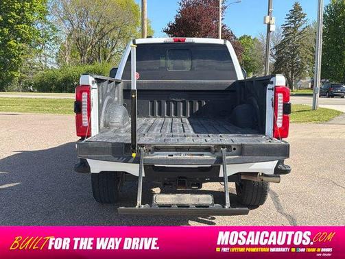 Oxford White 2024 Ford F-350 Lariat