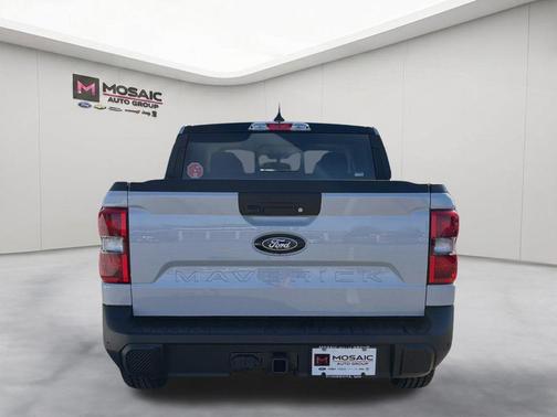 Space White Metallic 2026 Ford Maverick Lariat