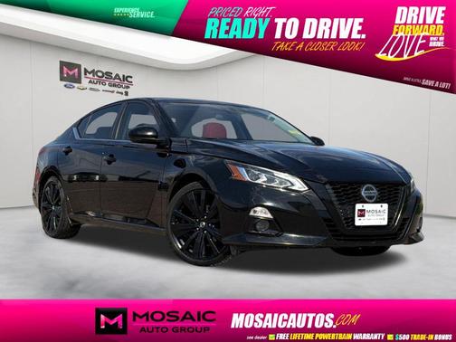 Super Black 2022 Nissan Altima SR FWD