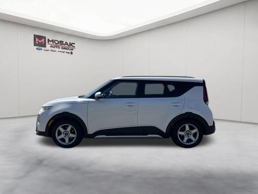 Snow White Pearl 2020 Kia Soul X-Line