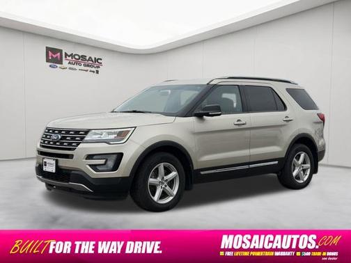 White Gold Metallic 2017 Ford Explorer XLT