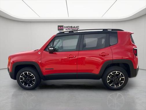 2023 Jeep Renegade Trailhawk