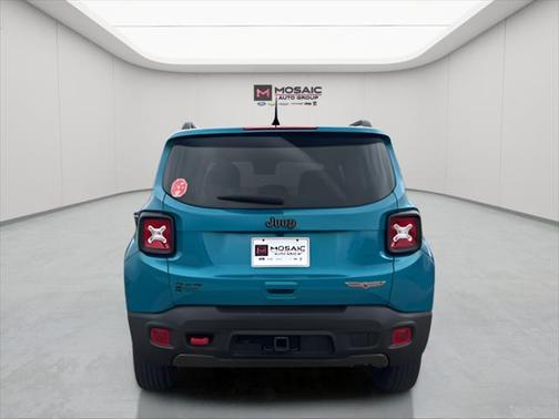 2022 Jeep Renegade Trailhawk